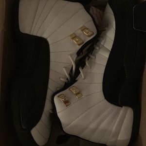 TAXI 12S